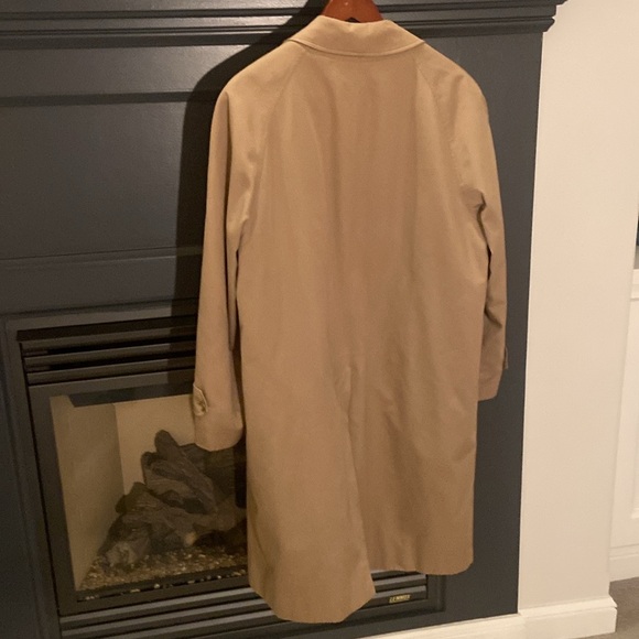 COPY - EUC. Luxury Classic Burberry 🧥Coat (unisex) - Picture 5 of 9